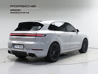 PORSCHE CAYENNE PO536 2025
