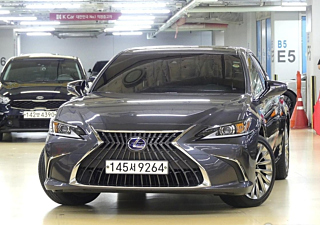 LEXUS ES300H 2021