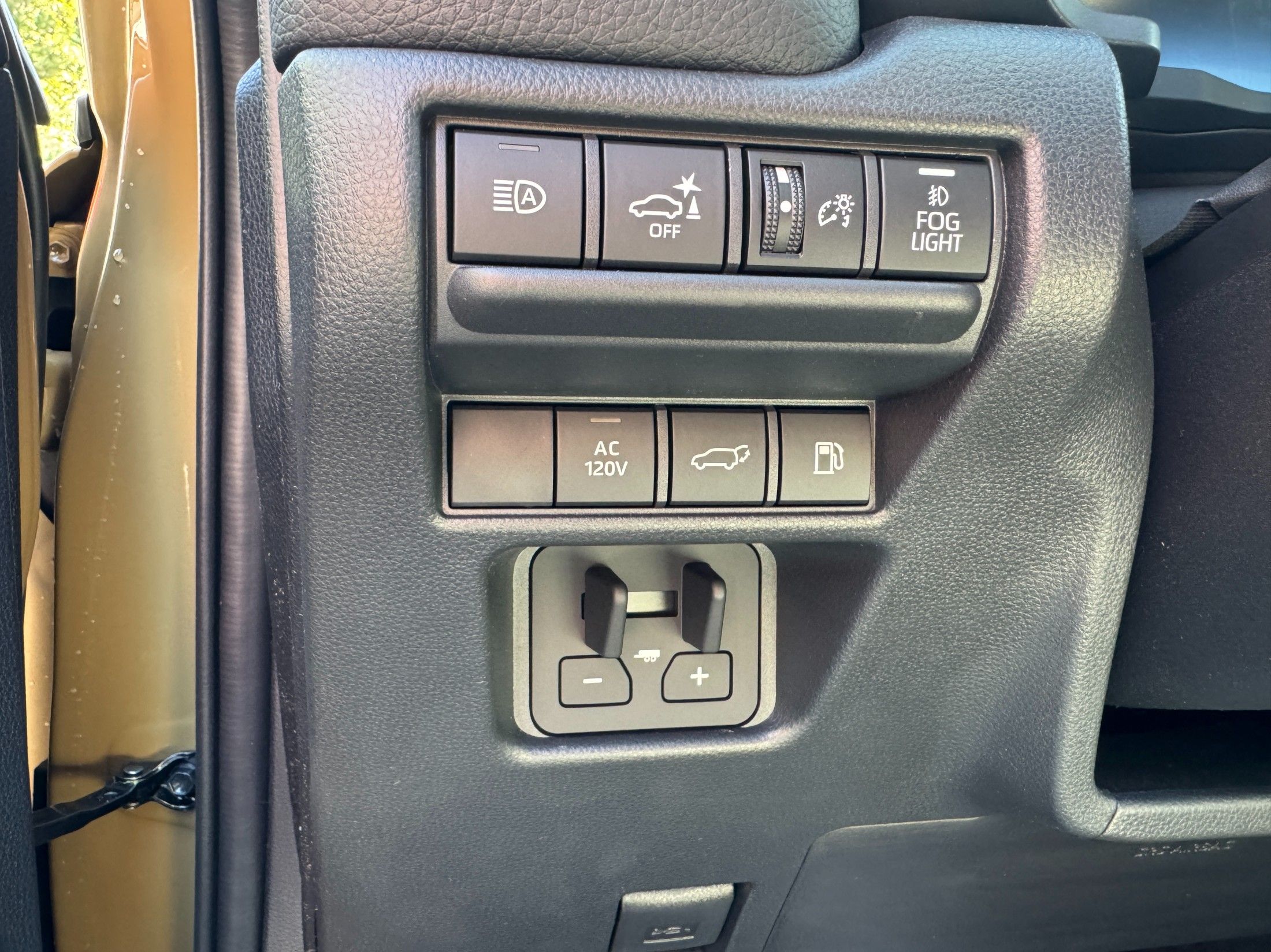 TOYOTA LAND CRUISER 2025