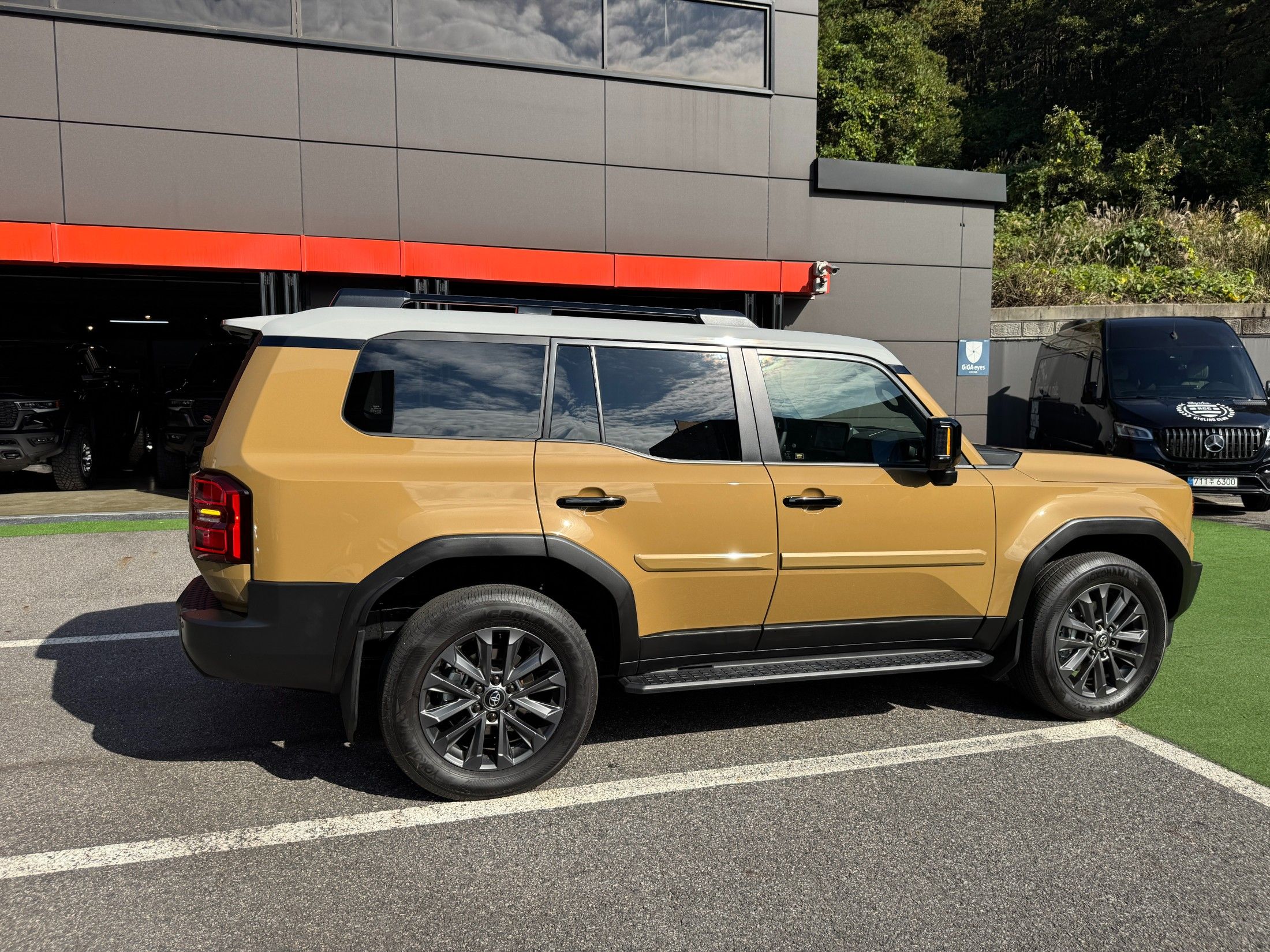 TOYOTA LAND CRUISER 2025