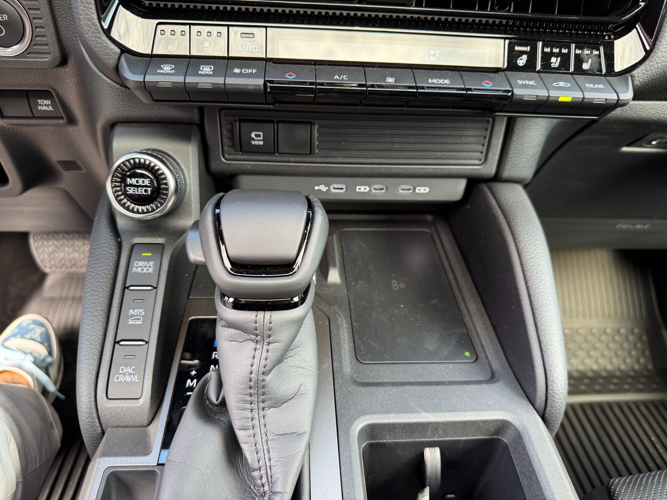 TOYOTA LAND CRUISER 2025