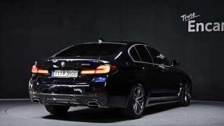 BMW 5-SERIES G30 2023