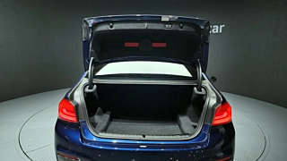 BMW 5-SERIES G30 2018