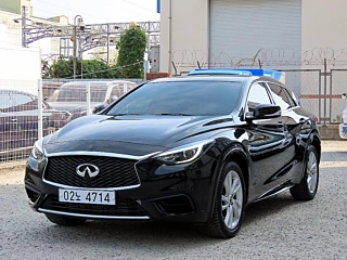 Заказать INFINITI Q30