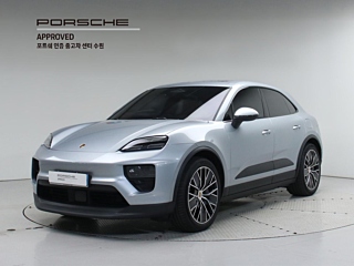 Заказать PORSCHE MACAN EV