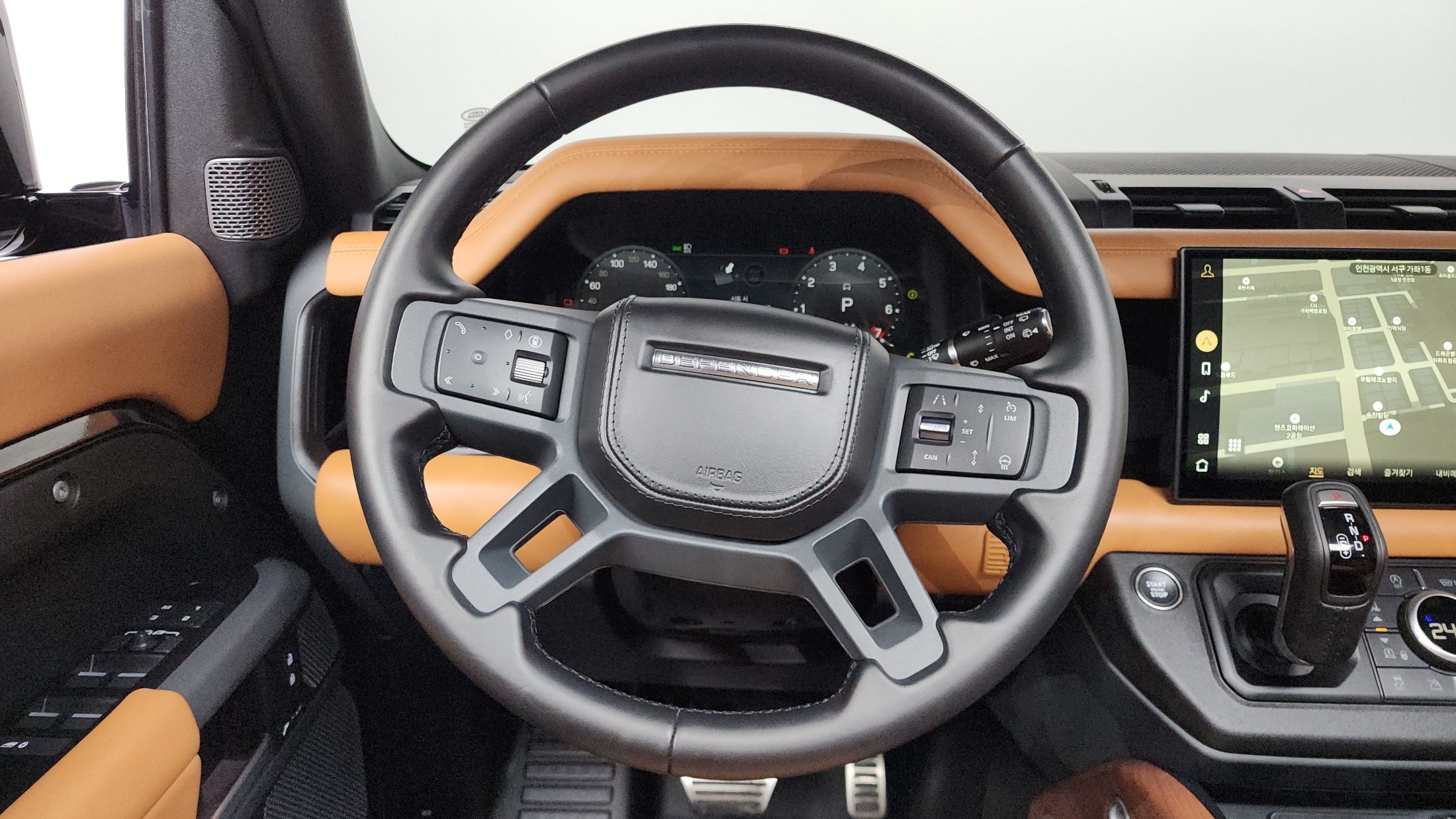 LAND ROVER DEFENDER L663 2024