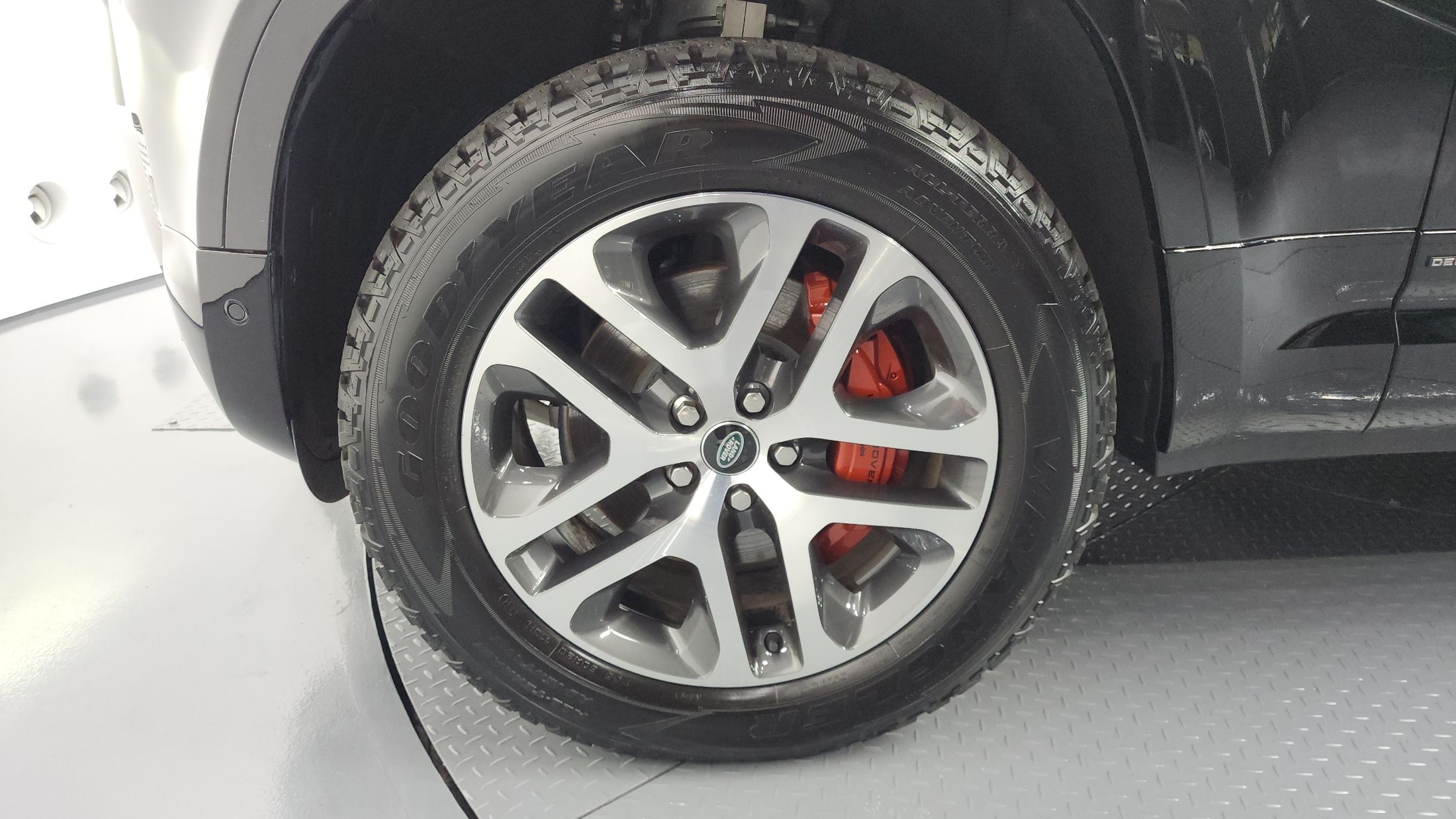 LAND ROVER DEFENDER L663 2024