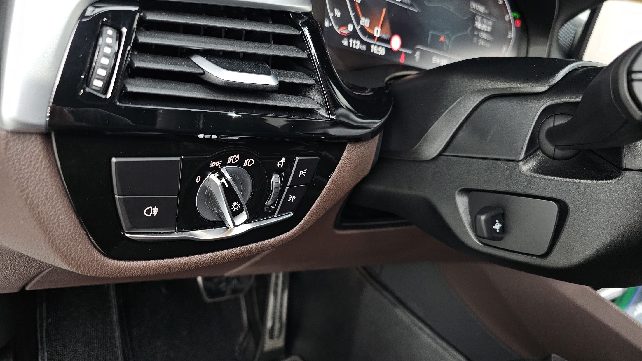 BMW 6-SERIES GT G32 2024