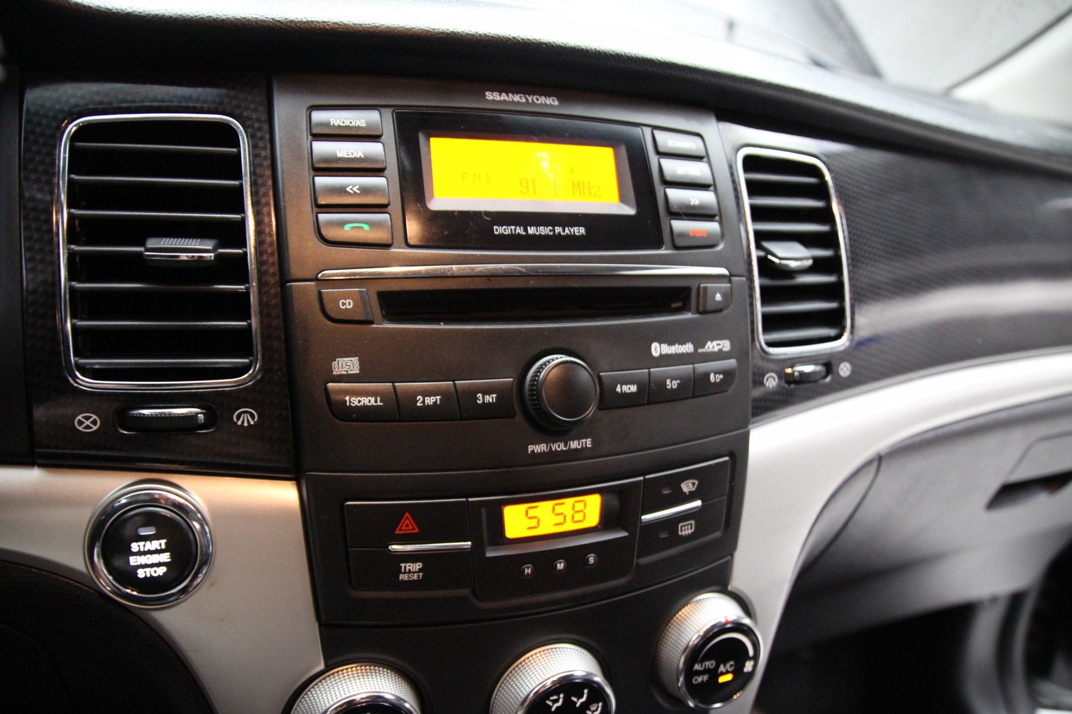 SSANGYONG KORANDO C 2012