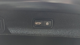 GENESIS EQ900 2016