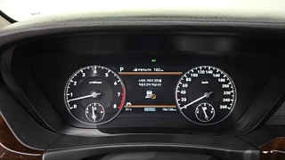 GENESIS EQ900 2016
