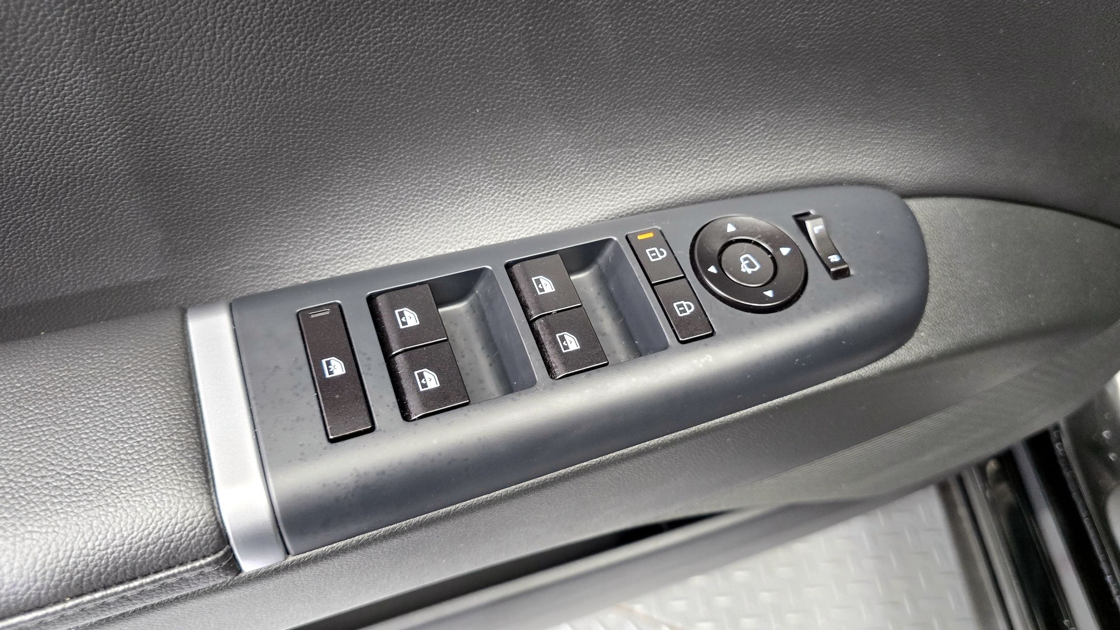 HYUNDAI GRANDEUR HYBRID GN7 2025