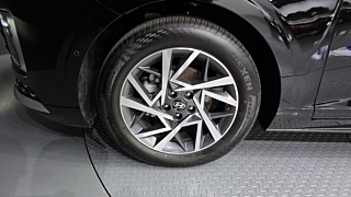 HYUNDAI GRANDEUR HYBRID GN7 2025