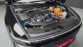 HYUNDAI GRANDEUR HYBRID GN7 2025