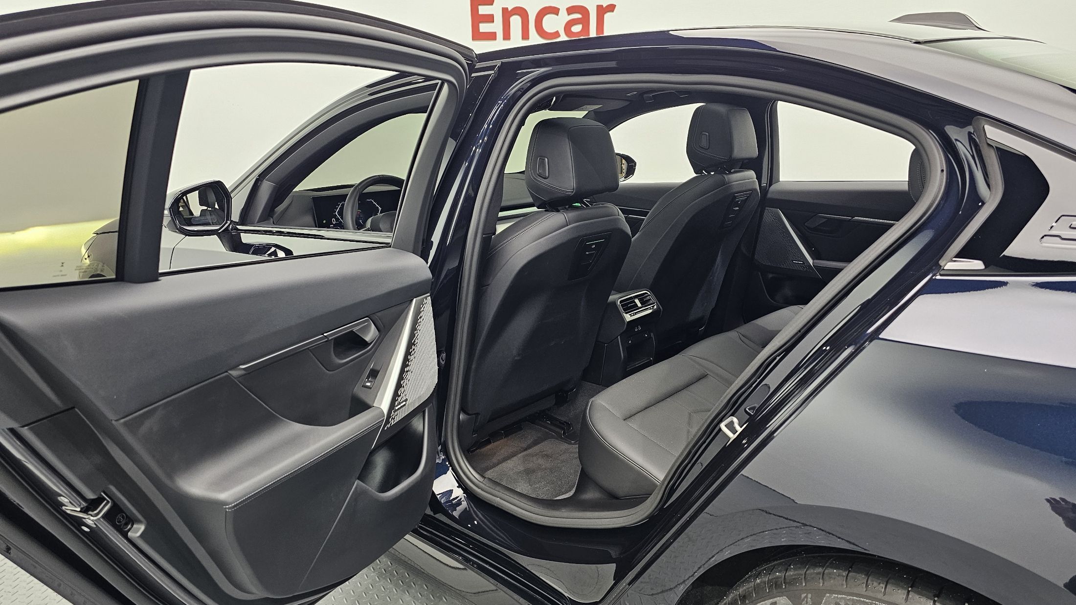 BMW 5-SERIES G60 2024