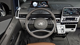 HYUNDAI STARIA 2025