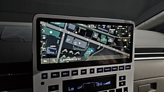 HYUNDAI STARIA 2025