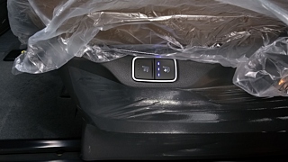 HYUNDAI STARIA 2025