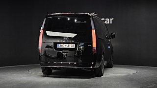 HYUNDAI STARIA 2025