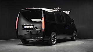 HYUNDAI STARIA 2025