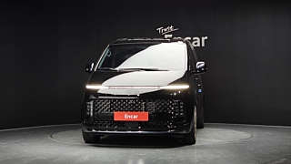 HYUNDAI STARIA 2025