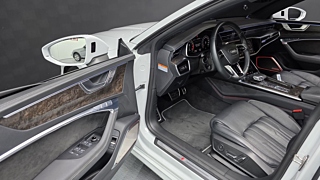 AUDI A7 4K 2020
