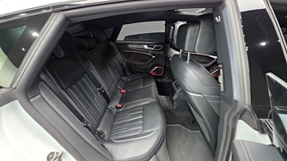 AUDI A7 4K 2020