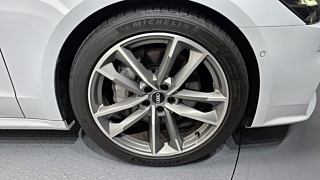 AUDI A7 4K 2020