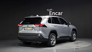 TOYOTA RAV4 2021