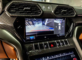 LAMBORGHINI URUS 2024