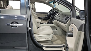 KIA CARNIVAL 2017