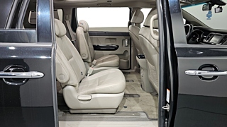 KIA CARNIVAL 2017