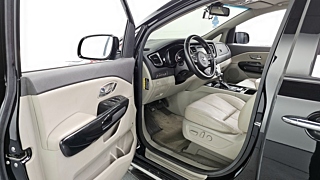 KIA CARNIVAL 2017