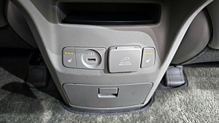KIA CARNIVAL 2017