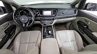 KIA CARNIVAL 2017