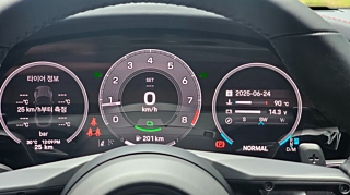 PORSCHE 911 992 2025