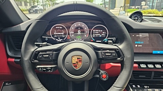 PORSCHE 911 992 2025