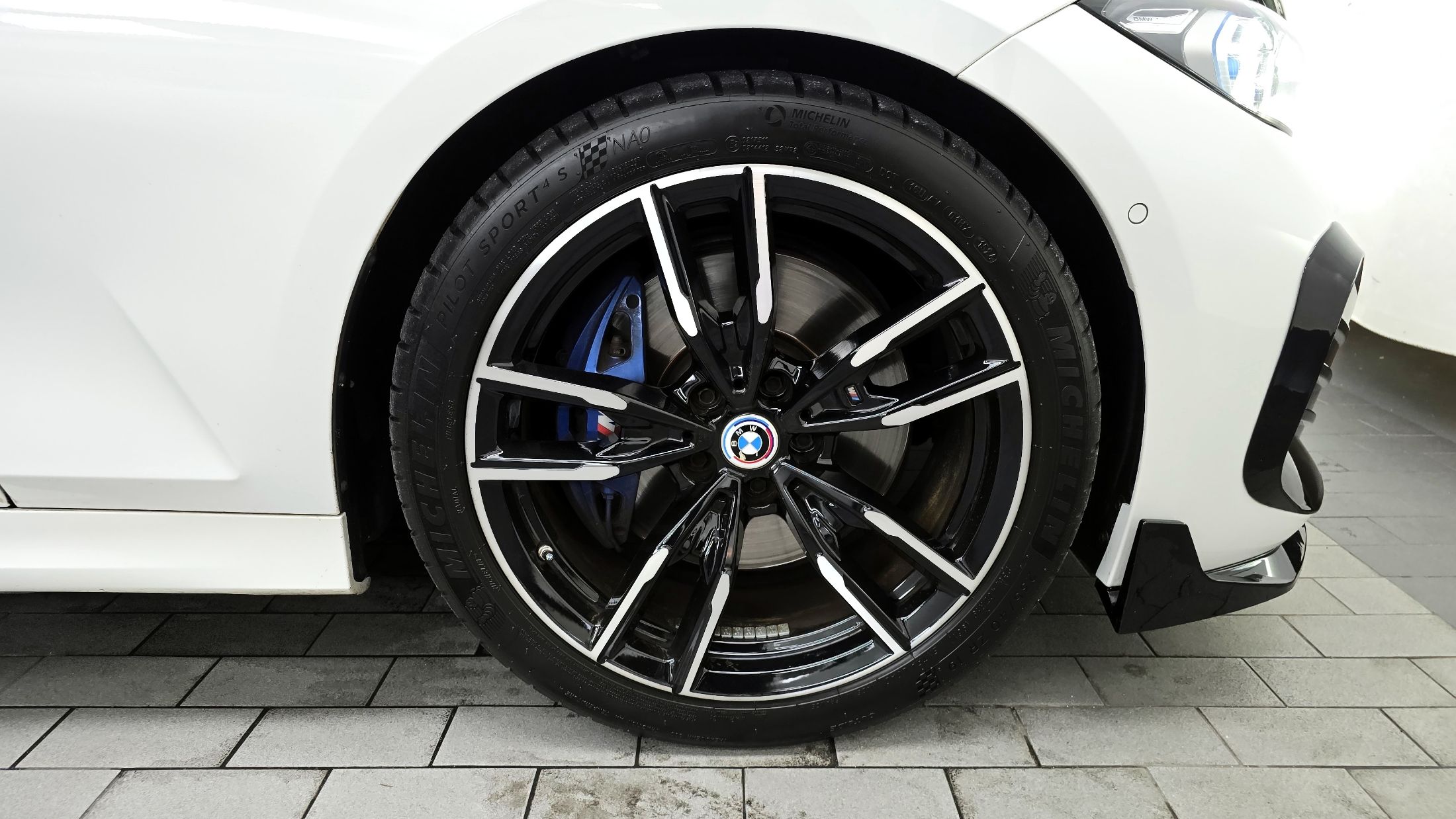 BMW 3-SERIES G20 2024