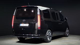 HYUNDAI STARIA 2022