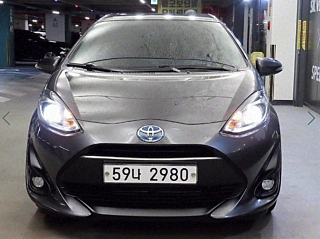 TOYOTA PRIUS C 2019