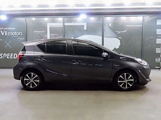 TOYOTA PRIUS C 2019