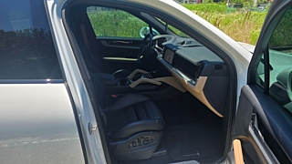 PORSCHE CAYENNE PO536 2024