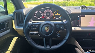 PORSCHE CAYENNE PO536 2024
