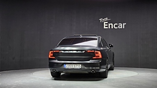 VOLVO S90 2017