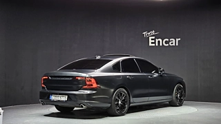 VOLVO S90 2017