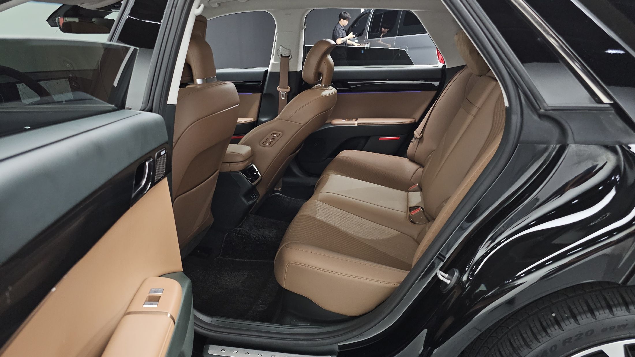 HYUNDAI GRANDEUR HYBRID GN7 2023
