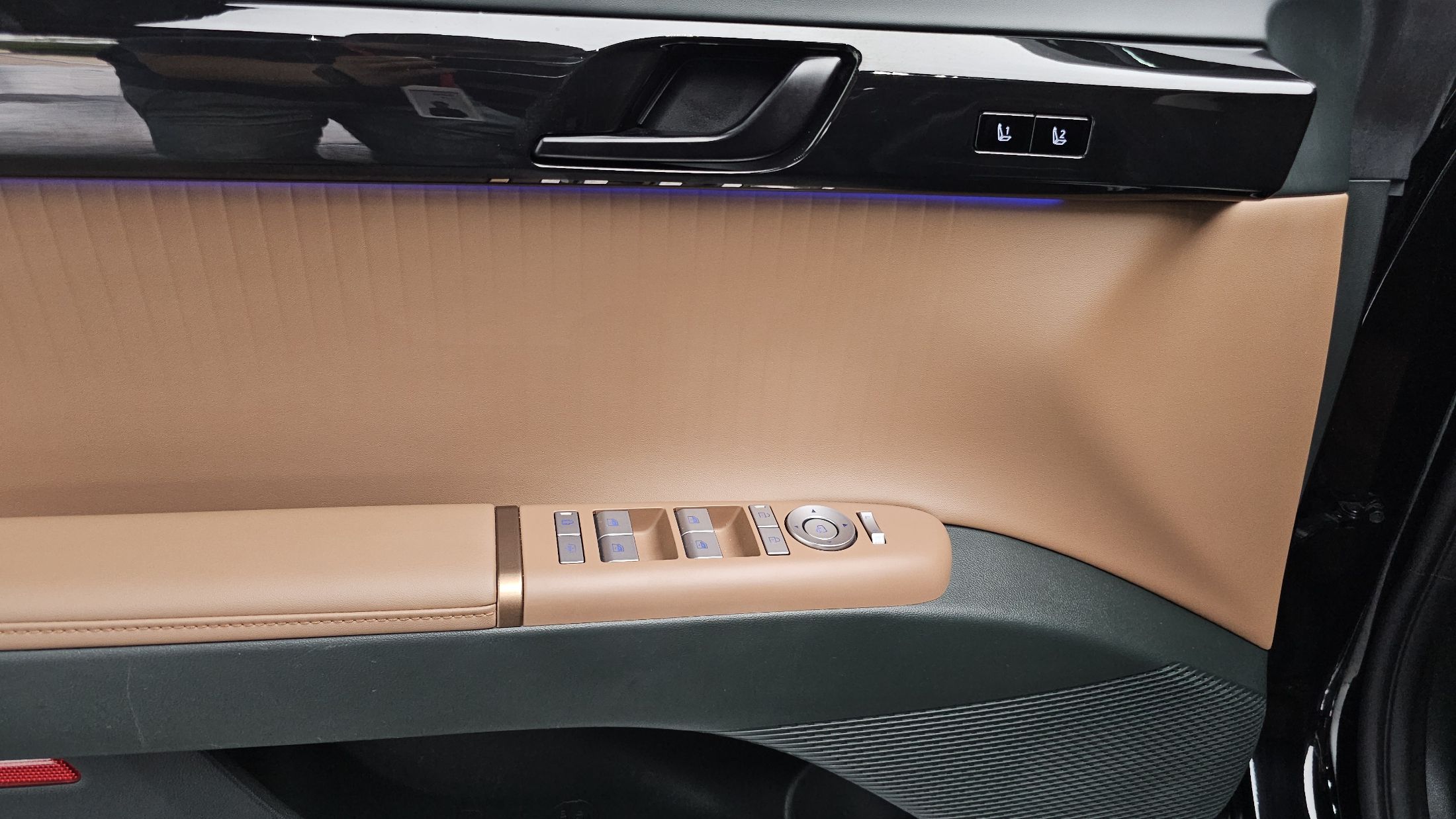 HYUNDAI GRANDEUR HYBRID GN7 2023