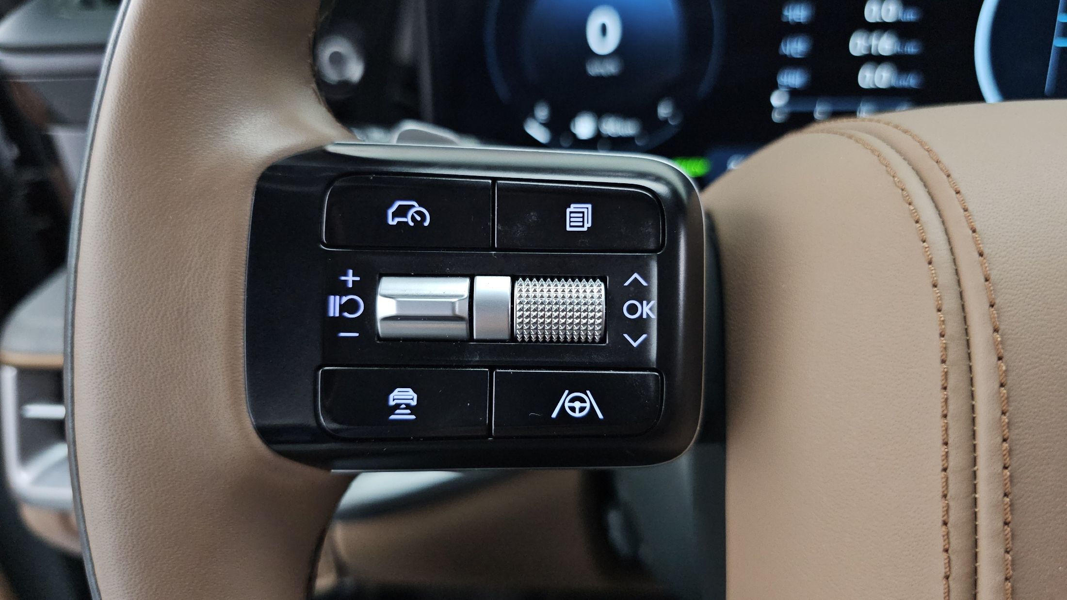 HYUNDAI GRANDEUR HYBRID GN7 2023