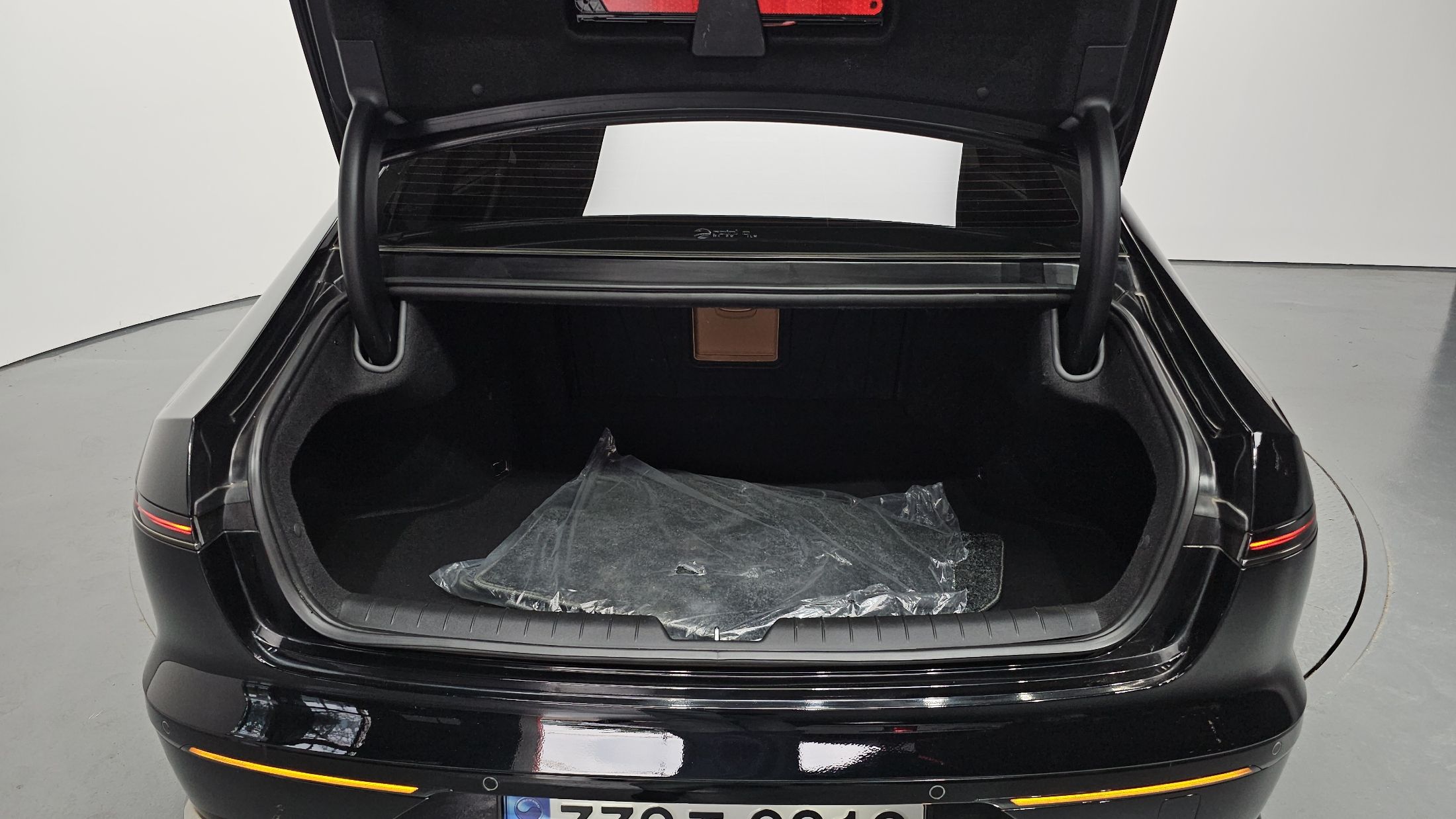 HYUNDAI GRANDEUR HYBRID GN7 2023