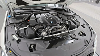 BMW 8-SERIES G15  M850i xDrive Coupe 2025
